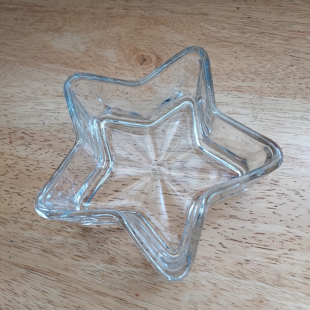 Thick Glass Star shaped Catch-all Candy bowl trinket dish Grandmacore